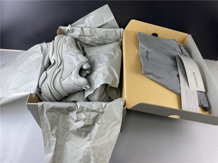 bl triple s trainers letters -kickze bl8