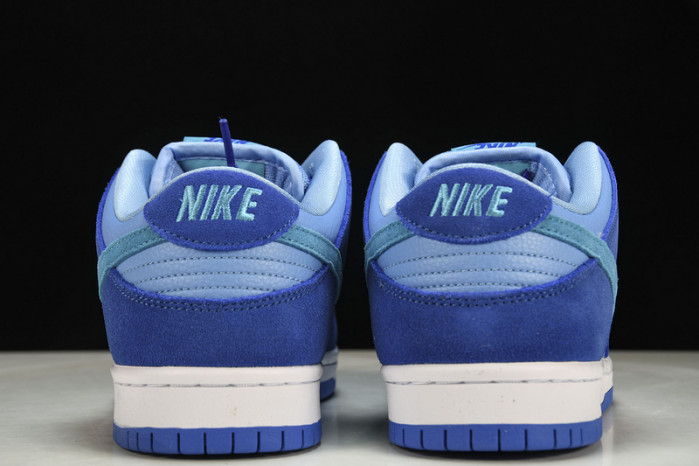 nike sb dunk low blue raspberry - dm0807-400