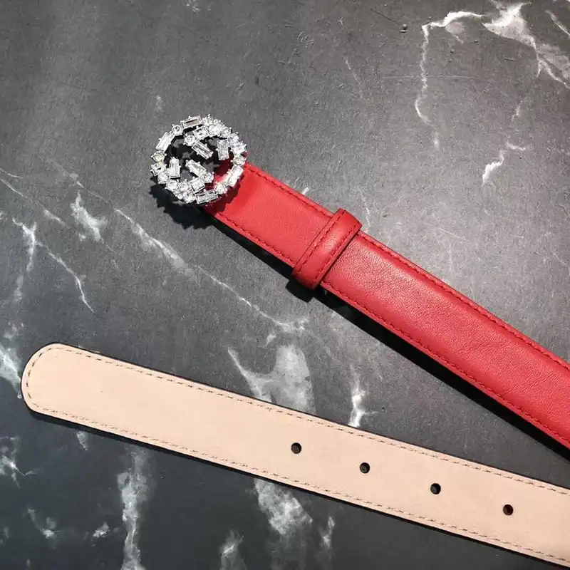 G*u*i s belte 1905bl0155