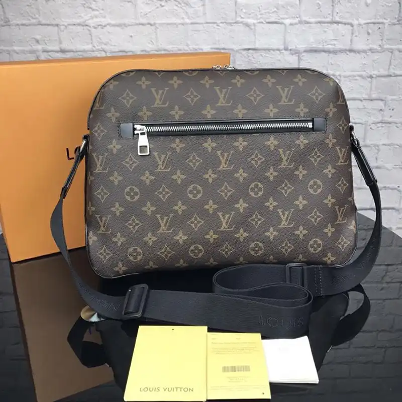 LV Bags 1906BL0154