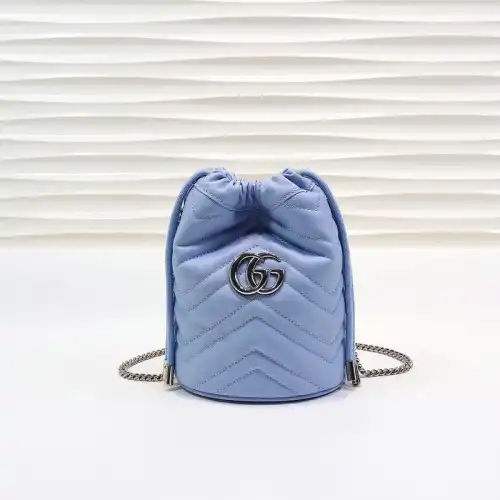 G*u*i bags 205b570022