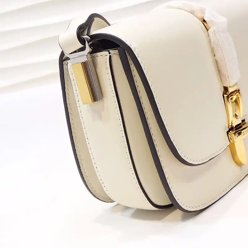 G*u*i bags 208b570146