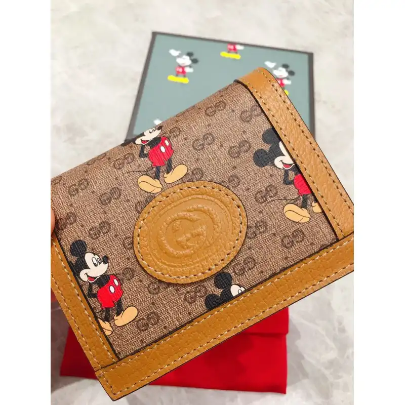 G*u*i bags 20b570085