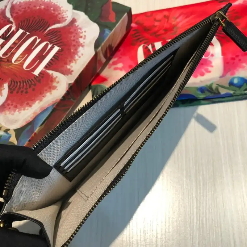 G*u*i bags 20guc0042