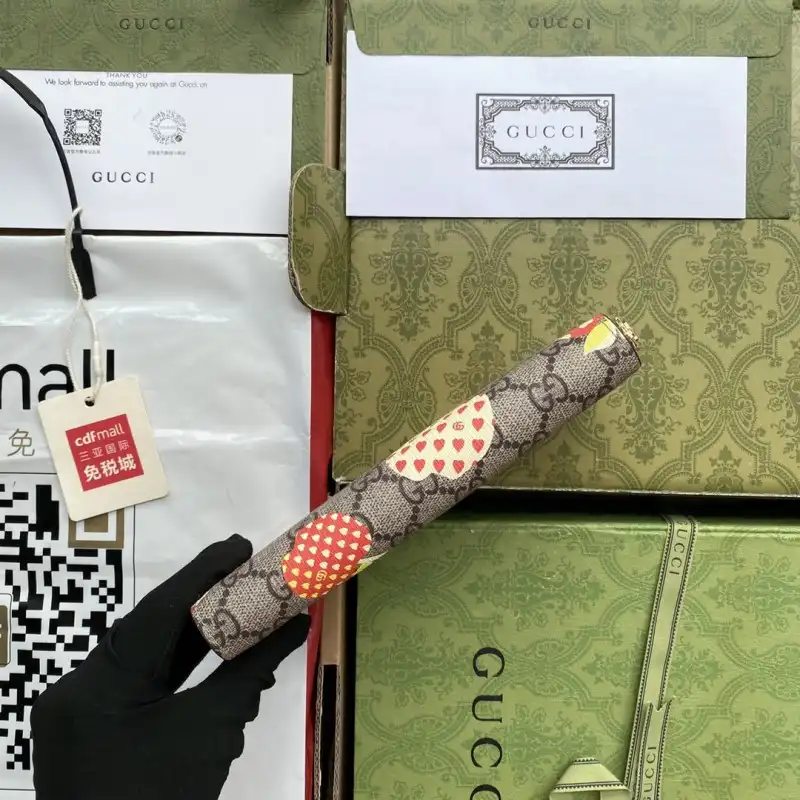 G*u*i s bags 2108ya0079