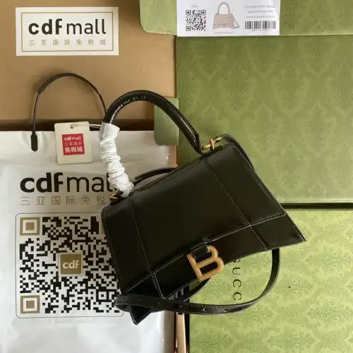 G*u*i bag 2112ya0067