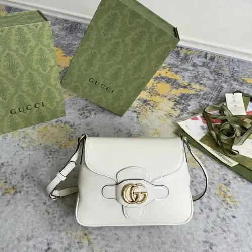 G*u*i bag 2201dj0052