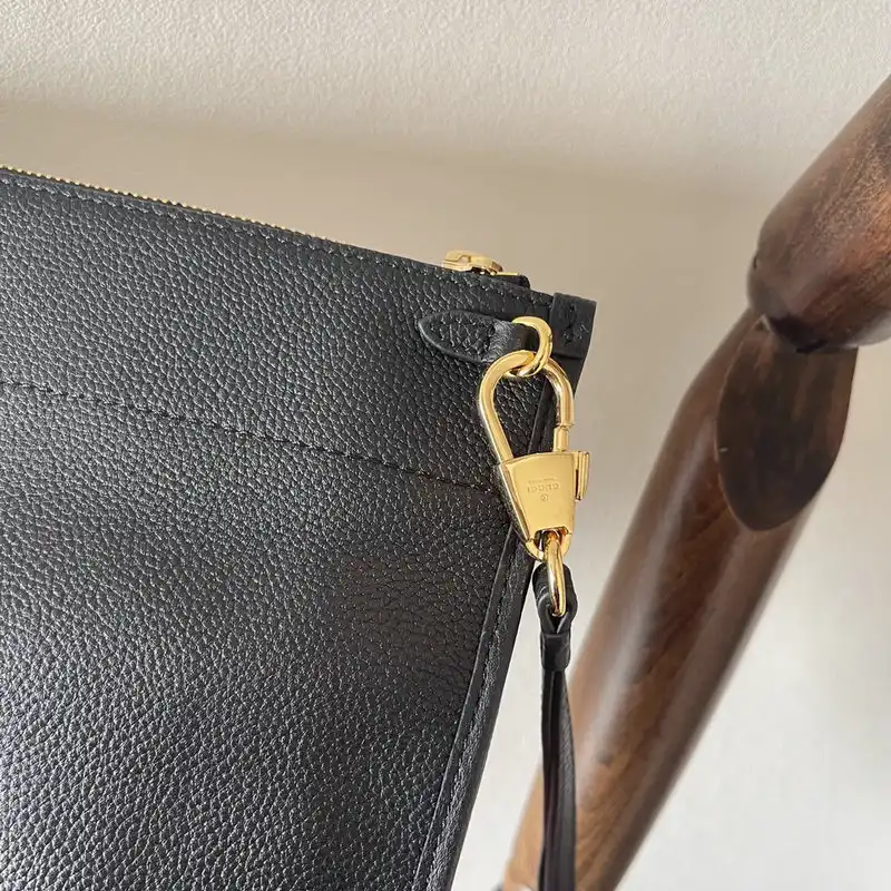 G*u*i bag 2207pj0016