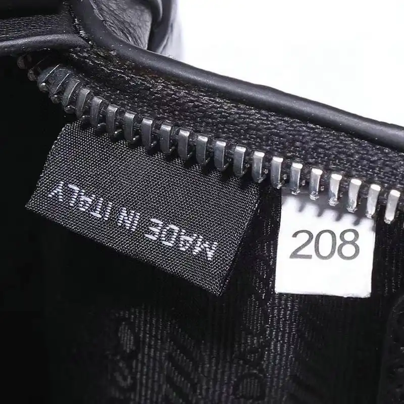 Prada Bag 2207PL0033