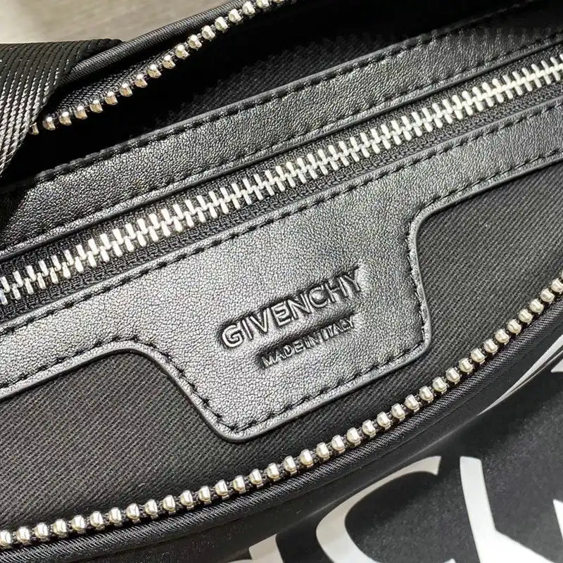 Givenchy Bag 2209SW0068