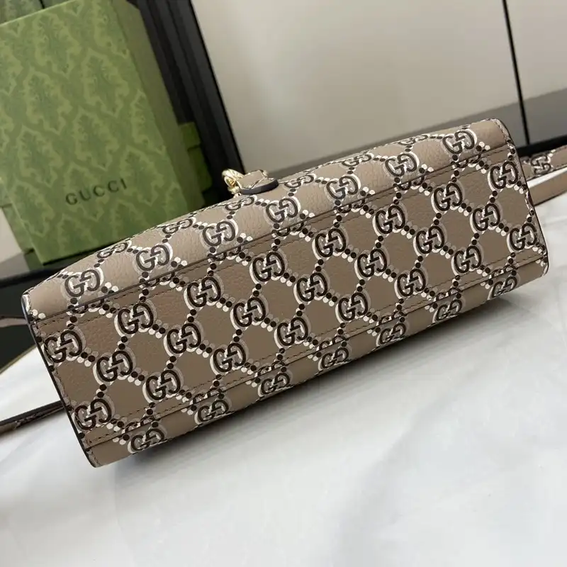 G*u*i bags 2408ya0025