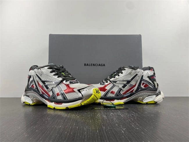 Sophisticated Balenciaga 677403-W3RB6- 4318