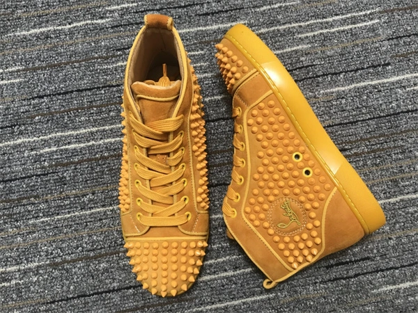 Unique Christian Louboutin 2691