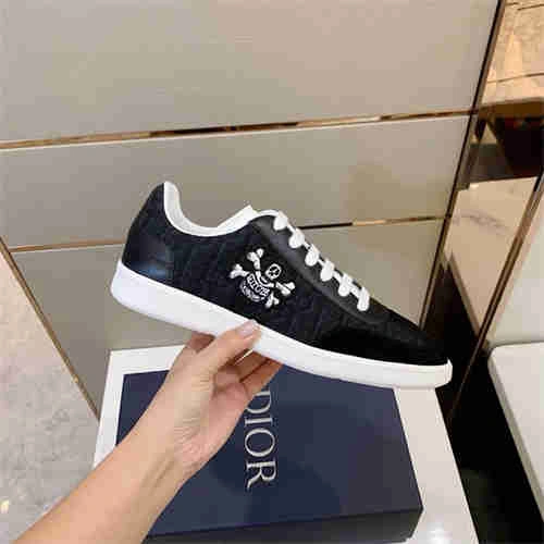 StreetReady DR Sneaker 1136