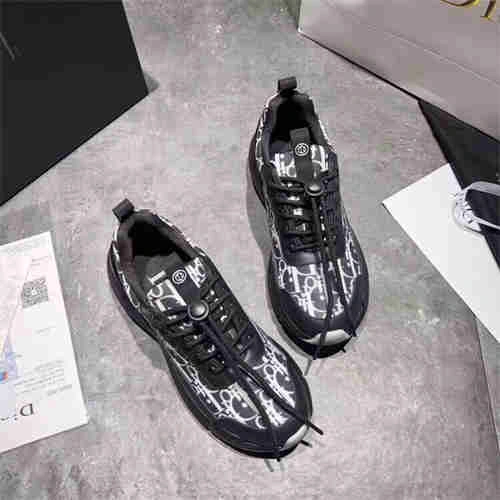 Trendy DR Sneaker 1196