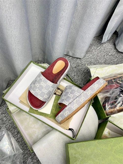 ZeroBulk Gocci Slipper 5767