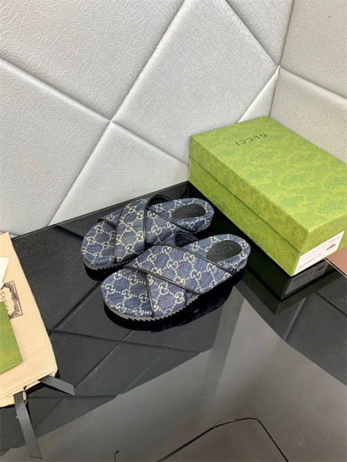 Bold Gocci Slipper 5744