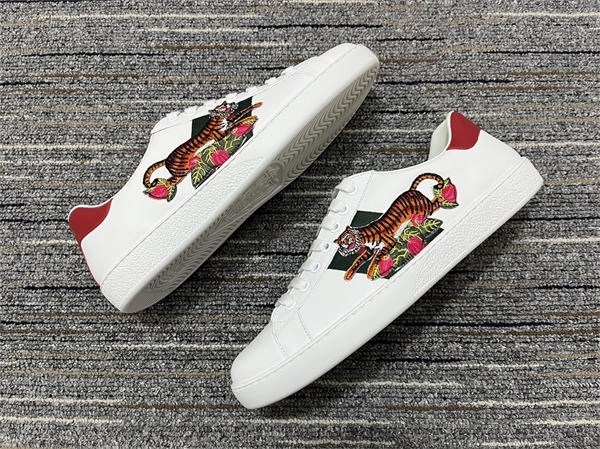 G*u*i ace sneaker techfriendly 126