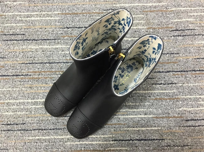 G*u*i boot women bold 515