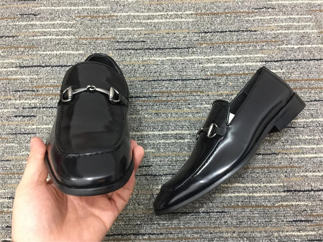 G*u*i loafer trendsetting 321