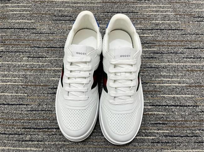 modernlook G*u*i low top sneaker 550