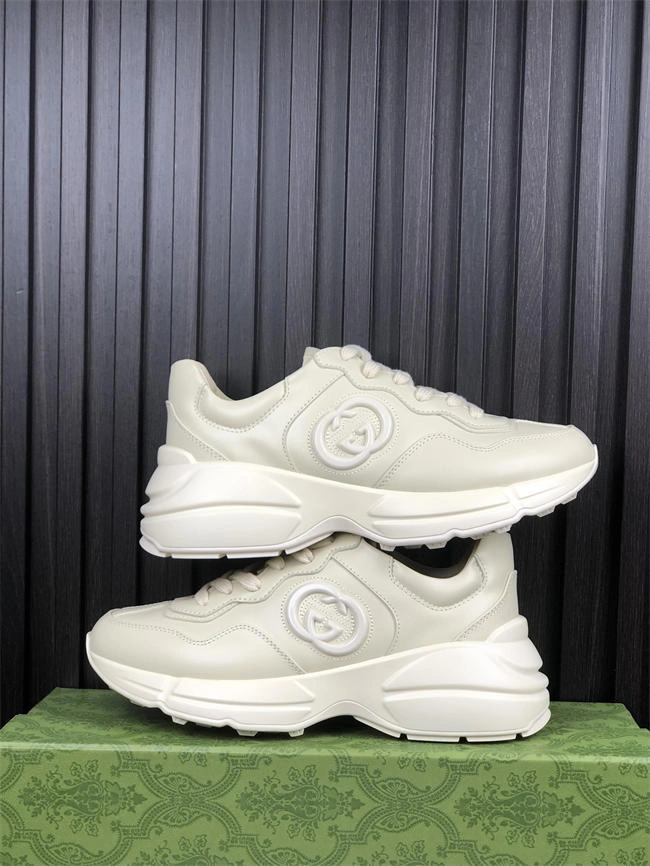 G*u*i python sneaker fashionable 35