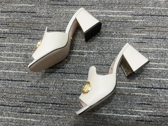 G*u*i side women eyecatching 494