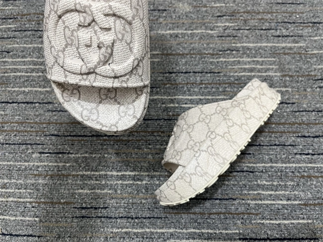 G*u*i slide wrinklefree 395