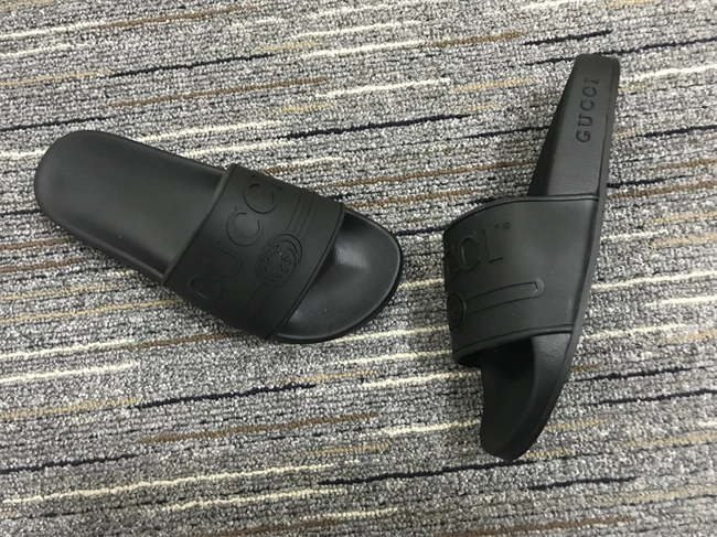 G*u*i slide casual 443