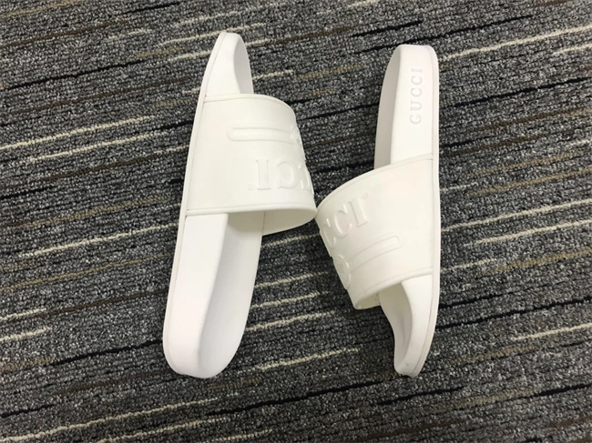 G*u*i slide unisex 441