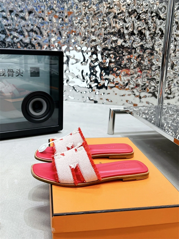 Premium H Slipper 2373