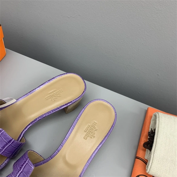 Timeless H Slipper 2385