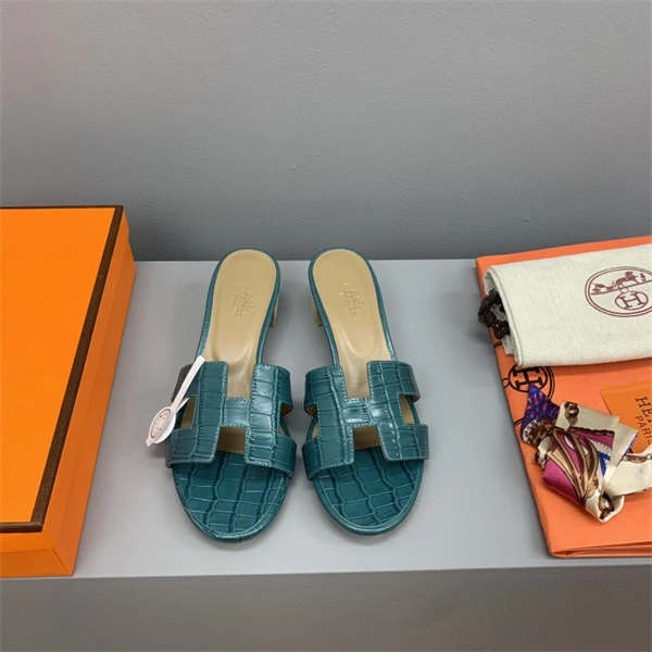 Timeless H Slipper 2385