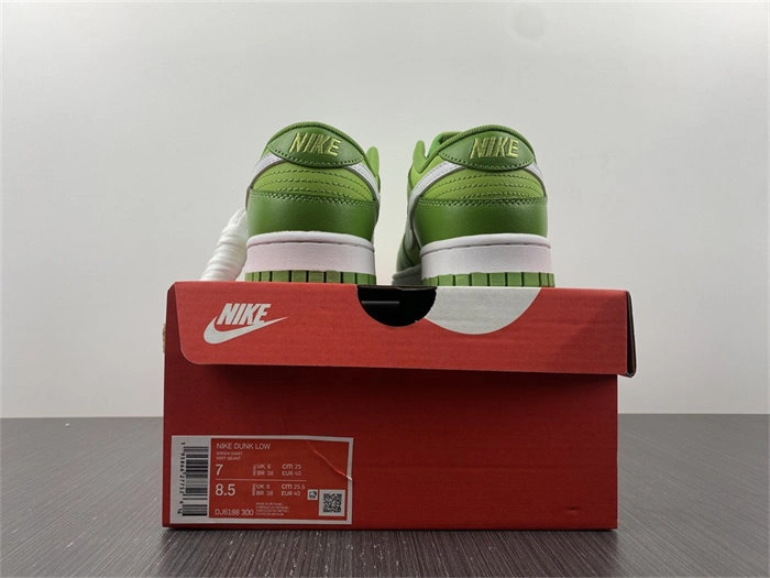 Vibrant Nike Dunk Low Chlorophyll DJ6188- 4737