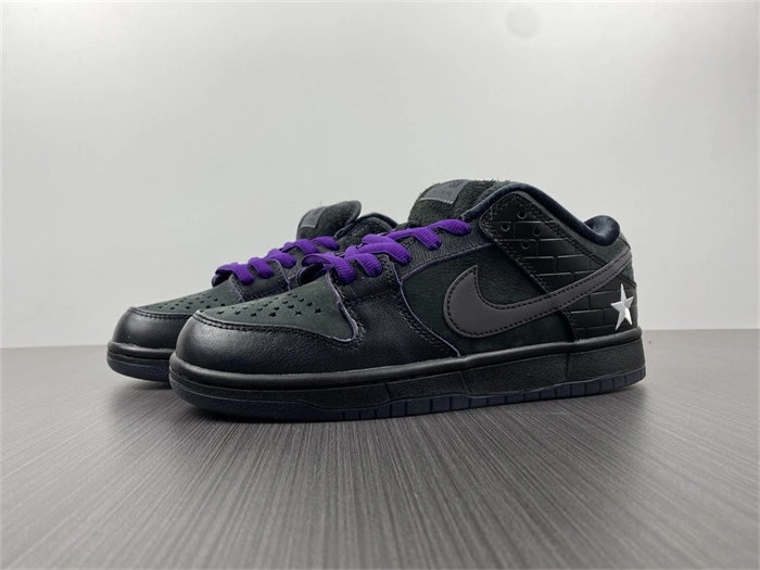 Packable Nike SB Dunk Low Familia First Avenue DJ1159- 4744