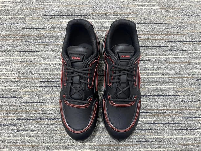 Prada Sneaker WellDesigned 3389