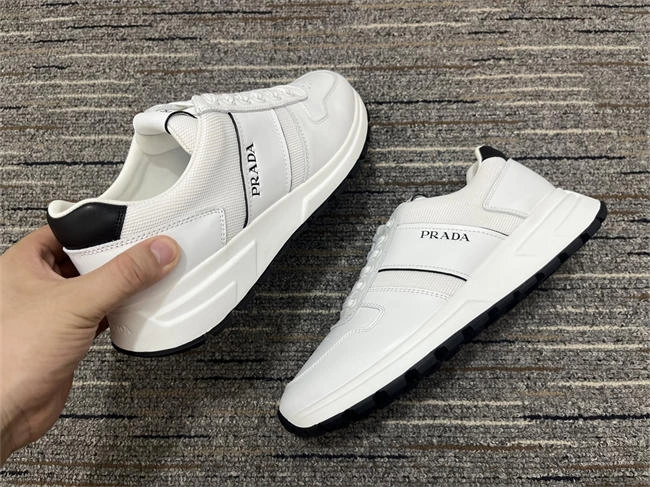 Stretchable Prada Sneaker 3362