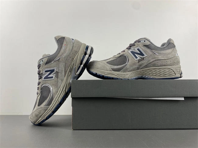 Refined new balance NB ML2002RA  ML2002RA 5832
